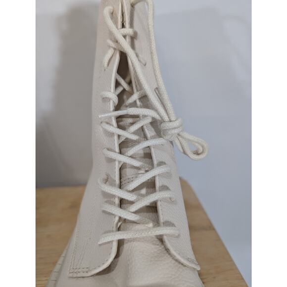 Arezzo Maya Panacota Cream Faux Leather Lug Sole Combat Boots Women’s 9B - Picture 5 of 8